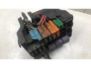   Pojistková skříňka 8200166291   Renault Vel Satis 2005