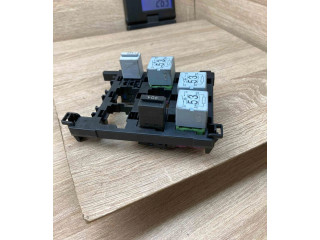   Pojistková skříňka 1T1937503A   Volkswagen Tiguan 2007