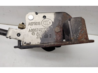 Замок багажника A9067401235, A070016    Volkswagen Crafter 2006 - 2016 года