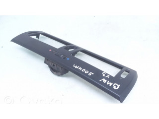 Другая деталь салона