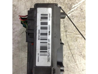 Pojistková skříňka BMW 3 E92 E93 2006