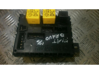 Блок предохранителей 46443390 Fiat Marea