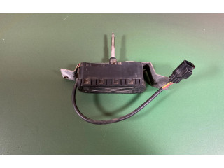 Моторчик стеклоочистителя 8620959, 0390206219    Volvo V70