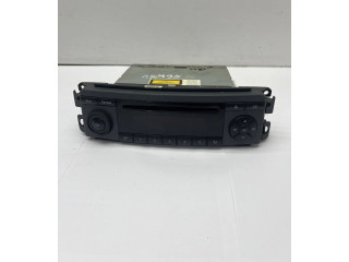 Радио/ проигрыватель CD/DVD / навигация