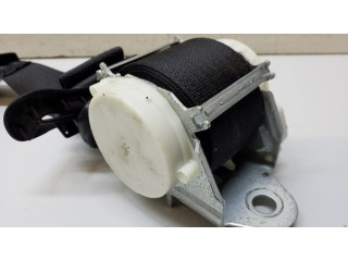 Задний ремень безопасности