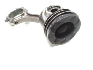 Поршень с шатуном 4N14 Mitsubishi Outlander