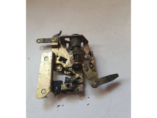 Замок багажника 721843654A    Volkswagen Transporter - Caravelle T4 1991 - 2003 года