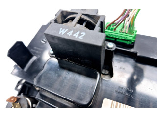 Блок управления климат-контролем 8697140, 04W47E01   Volvo V70