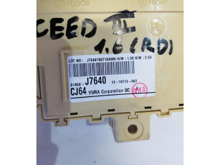 Блок предохранителей  91950-J7640   KIA Ceed    