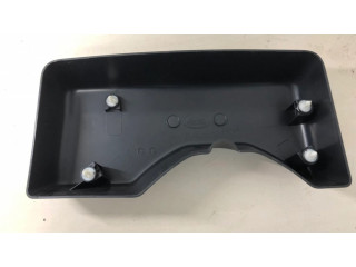 Другая деталь салона