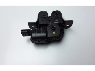 Zámek zadních dveří 905039428R Nissan Micra K14 2018