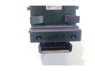 Ручка стеклоочистителей 17J671 Mazda CX-5 II