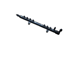 Vstřikovací lišta 30777759, T02614024   Volvo XC70     