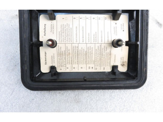 Блок предохранителей  1235400082, 1235400082   Mercedes-Benz W123    