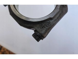  Поршень    Audi A6 C7  