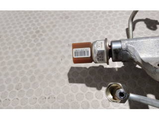 Vstřikovací lišta 03L130089J, 057130764AB Volkswagen Tiguan