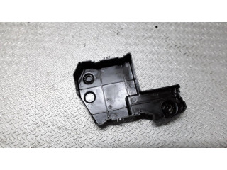 Другая деталь отсека двигателя