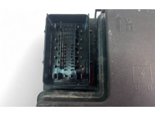 Блок предохранителей F2GT14A067LD   Ford S-MAX    