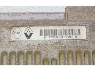 Блок управления двигателем Блок управления 7700107708   Renault Clio I