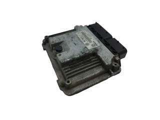 Řídící jednotka 045906013A, 0281013182 Skoda Roomster (5J) 2008