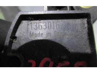 Ручка стеклоочистителей 1363016 Volvo 940