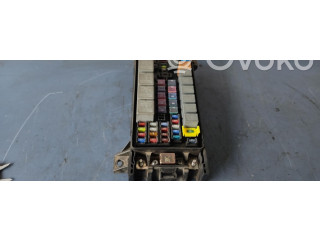 Блок предохранителей 911613E010 KIA Sorento