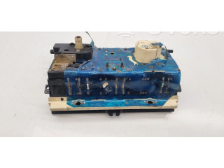 Панель приборов 191919033S   Volkswagen Golf II       