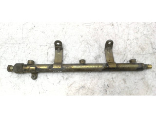 Топливная рампа Alfa Romeo 166 для двигателя 936A2000 02