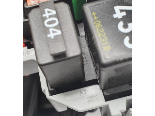 Pojistková skříňka Porsche Cayenne (9PA) 2006