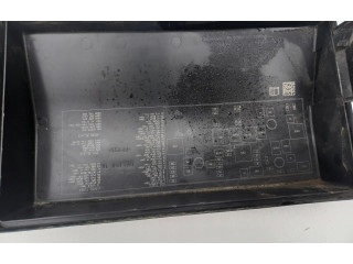 Ящик предохранителей (комплект)    Chevrolet Camaro