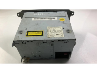 Радио/ проигрыватель CD/DVD / навигация