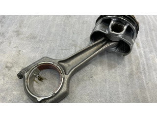  Поршень с шатуном  8654480  BMW 2 F46 для бензинового двигателя 1.5