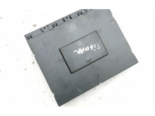 Pojistková skříňka 3C8937049D Volkswagen Tiguan 2008