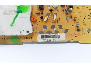 Панель приборов    Audi A6 S6 C4 4A       