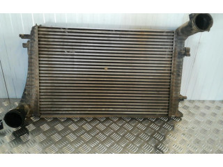 Интеркулер 1K0145803F Volkswagen Caddy
