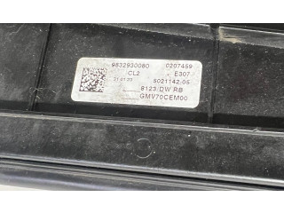 Электрический вентилятор радиаторов 9832930080 Opel Combo E