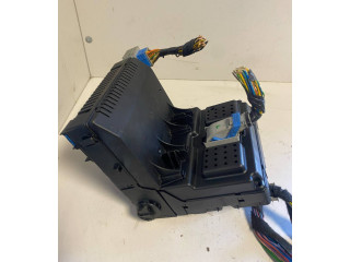 Блок предохранителей 30728542, 12243779   Volvo V70    