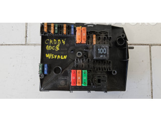 Блок предохранителей  01718130   Volkswagen Caddy    