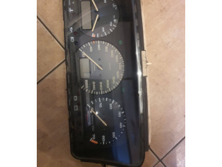 Панель приборов 357919033FG, 5220032330   Volkswagen PASSAT B3       