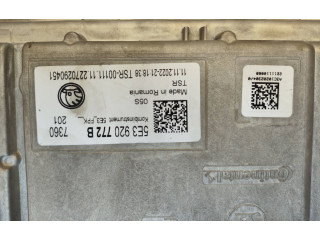 Панель приборов 5E3920772B, 111120222118 Skoda Octavia Mk4