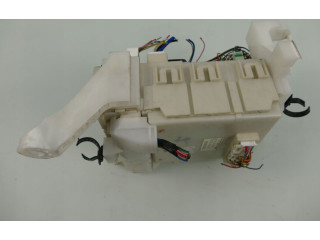 Pojistková skříňka 8273002140 Toyota Auris 150 2007