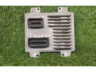 Блок управления двигателем ECU 12654172, 12642927 Opel Astra J