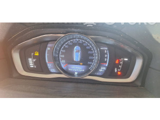 Панель приборов 31473467, 0983117   Volvo V70       