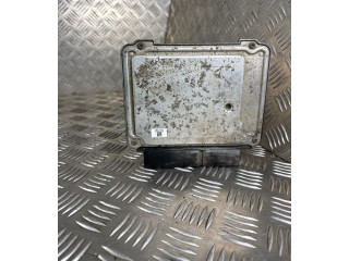 Řídící jednotka 03L906018FA, 03L907309R Volkswagen Tiguan 2011