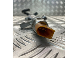 Топливная рампа 03L130089Q, 2J00000561   Audi A6 S6 C7 4G   для двигателя Cgl