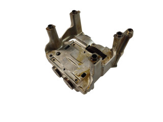 Масляный насос   FB5E6K360, FB5E6K360BE  Ford Edge II 