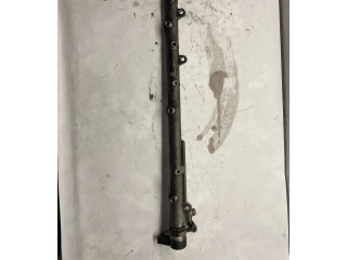 Vstřikovací lišta 7795514   BMW 5 E60 E61     