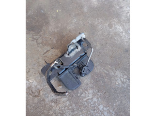 Zámek zadních dveří 2k0827505 Volkswagen Caddy 2010