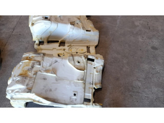 Передний ковер салона