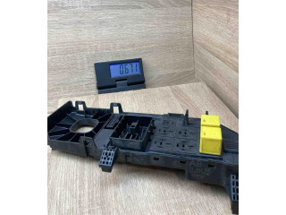 Pojistková skříňka 24443147, 518777016 Opel Vectra C 2002